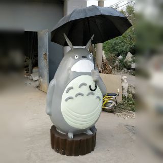 玻璃鋼雕塑有哪些優(yōu)勢？