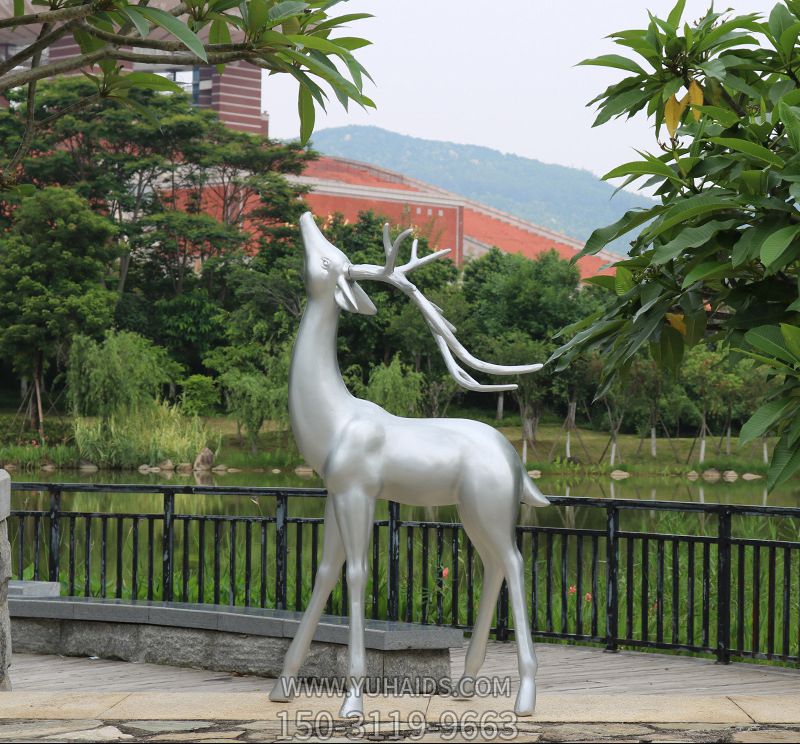 公園創(chuàng)意不銹鋼白鋼鹿雕塑