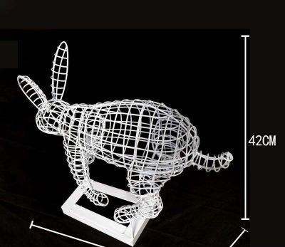 室內裝飾一只不銹鋼鏤空兔子雕塑