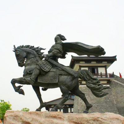 玻璃鋼趙云騎馬雕像 古代將軍戶外景觀人物雕塑