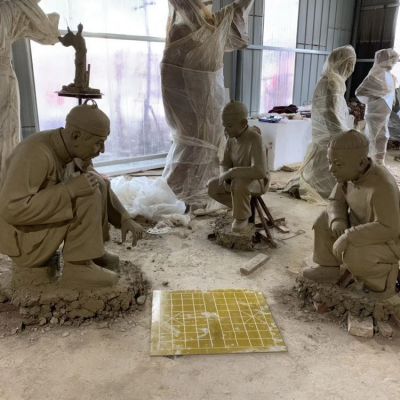 園林廣場(chǎng)不銹鋼仿銅下棋的人物景觀民俗小品