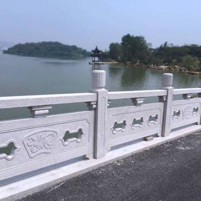 公園湖邊裝飾大理石雕刻鏤空防護欄桿