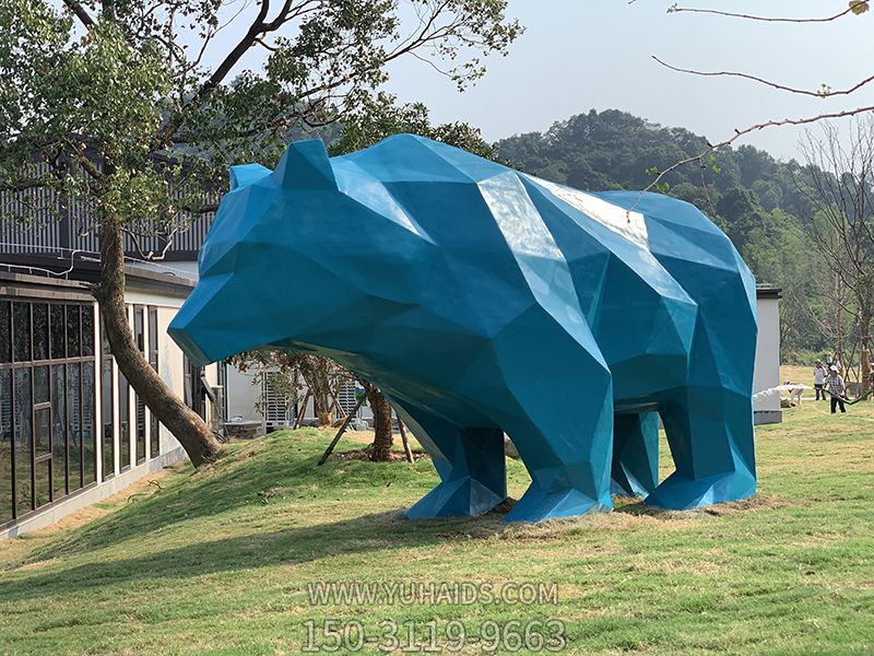 公園草坪創(chuàng)意抽象藍(lán)色幾何熊雕塑